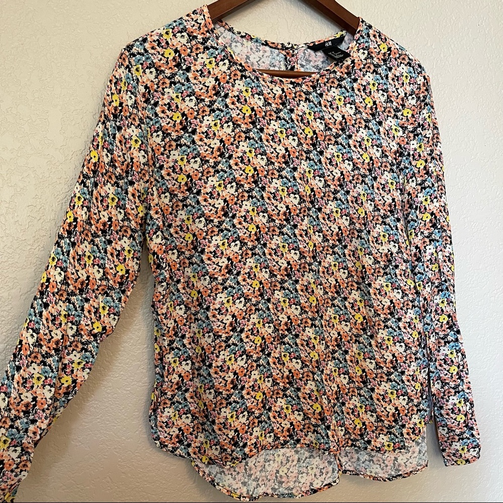 Floral Long Sleeve Blouse w/ Buttons